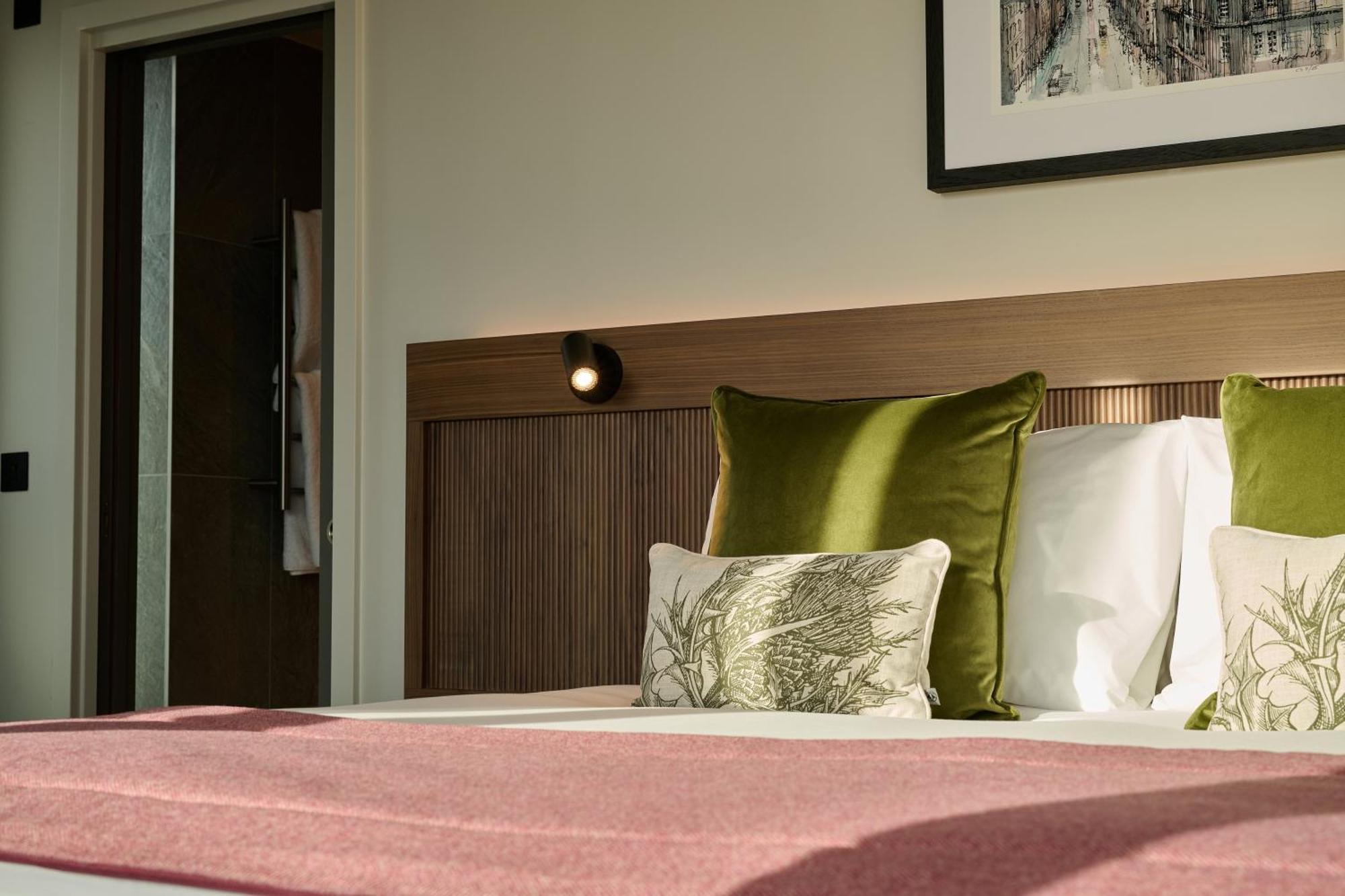 Отель The Resident Edinburgh - Newly Open Экстерьер фото