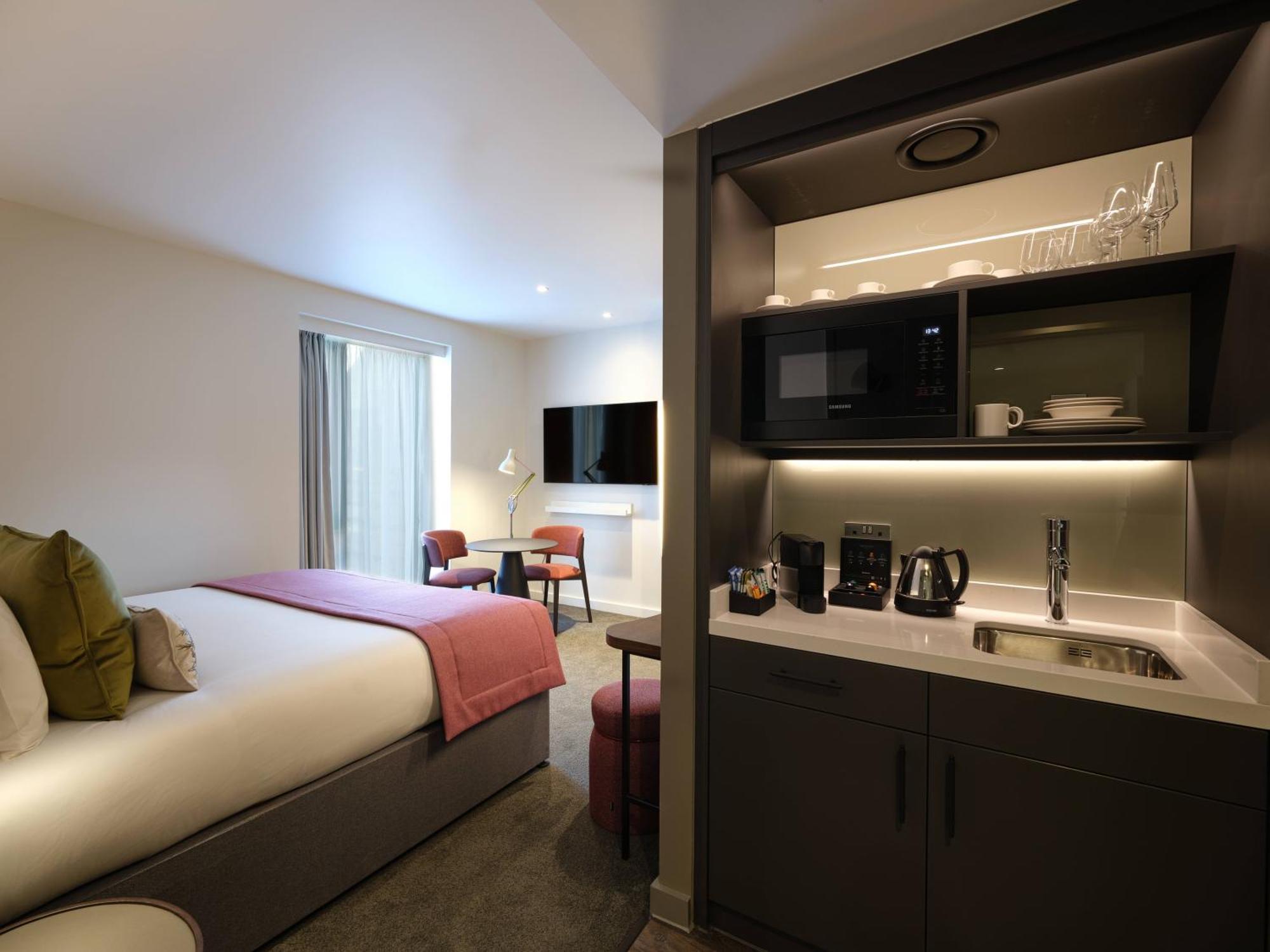 Отель The Resident Edinburgh - Newly Open Экстерьер фото