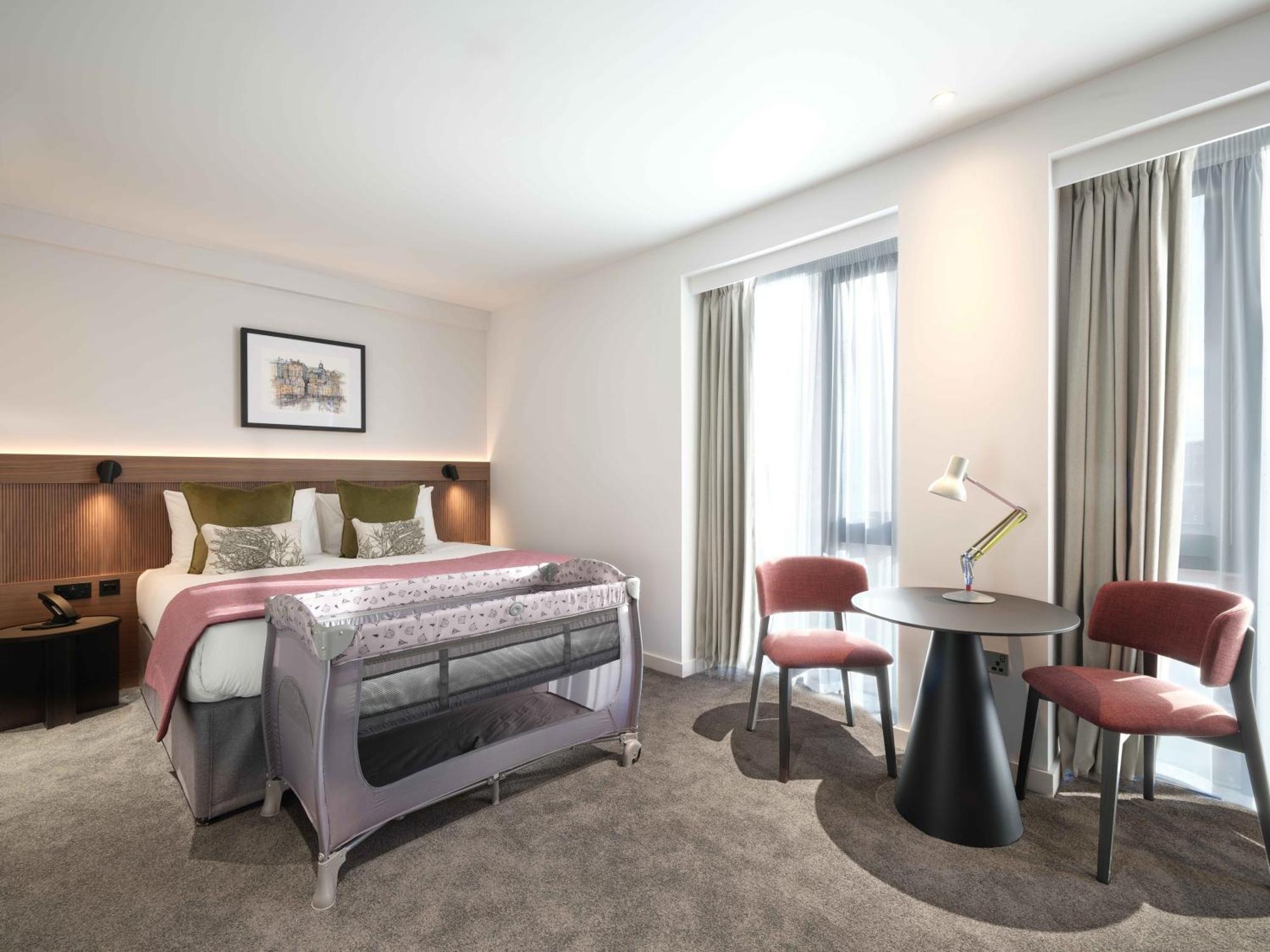 Отель The Resident Edinburgh - Newly Open Экстерьер фото