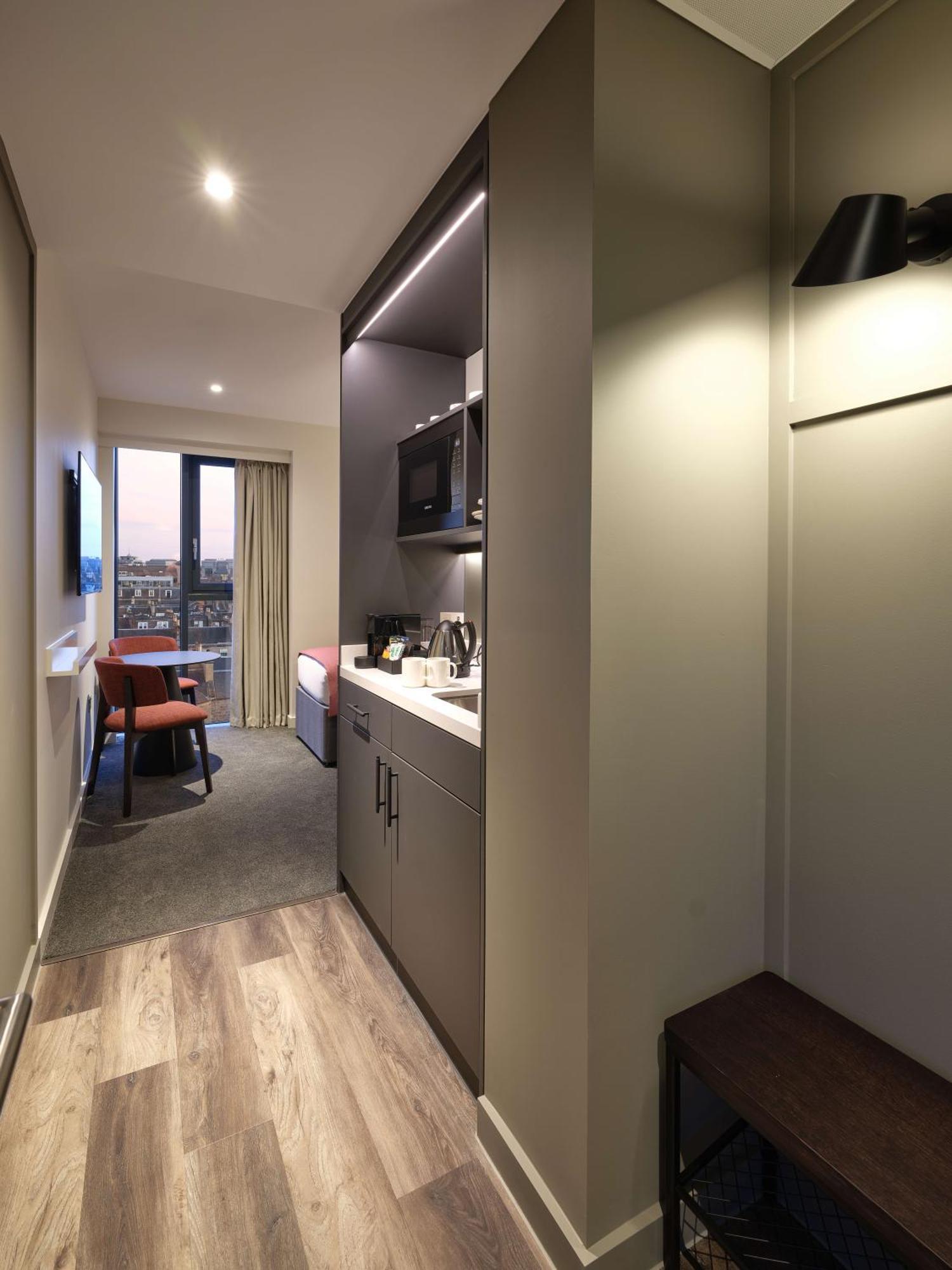 Отель The Resident Edinburgh - Newly Open Экстерьер фото
