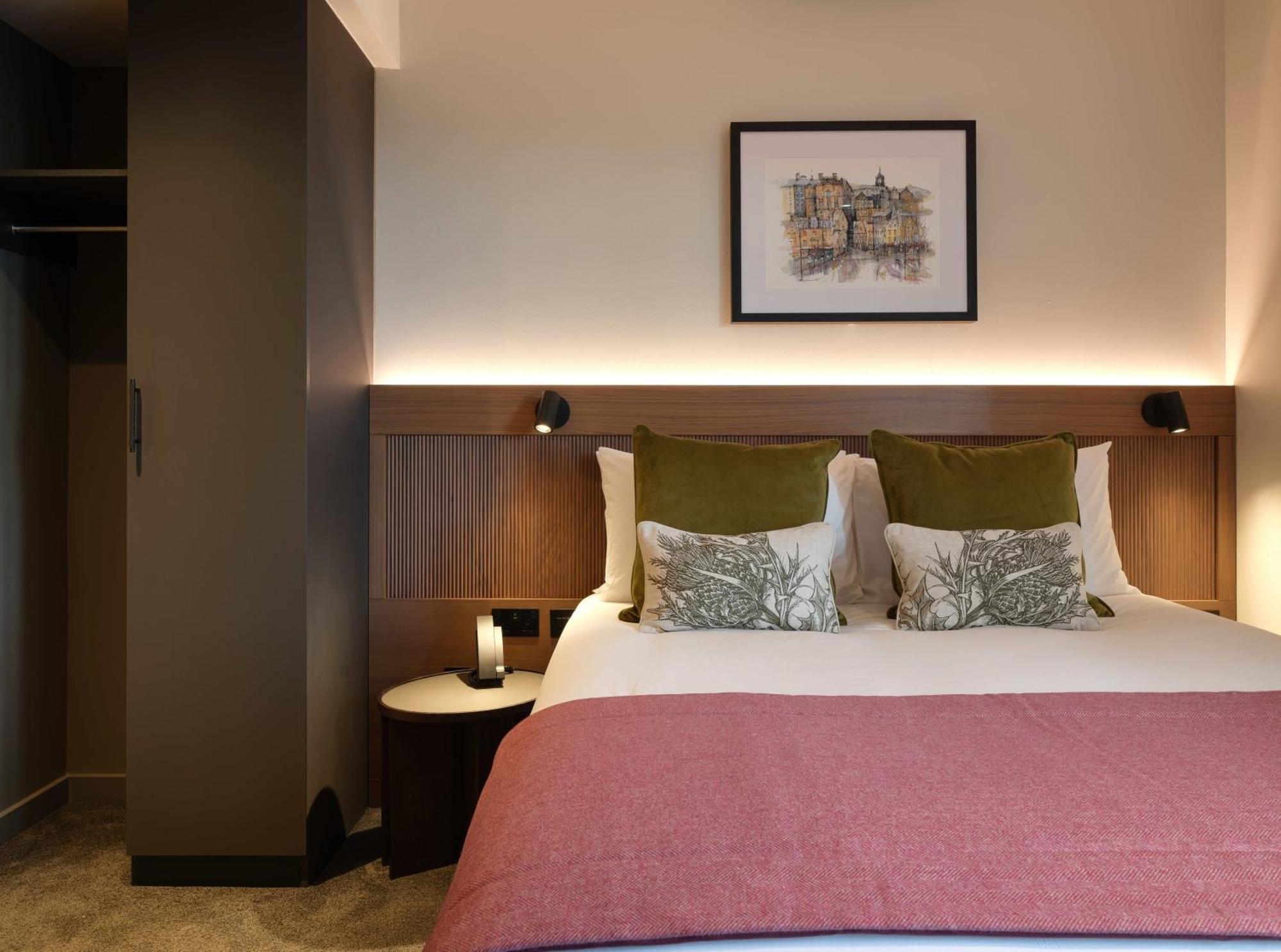 Отель The Resident Edinburgh - Newly Open Экстерьер фото