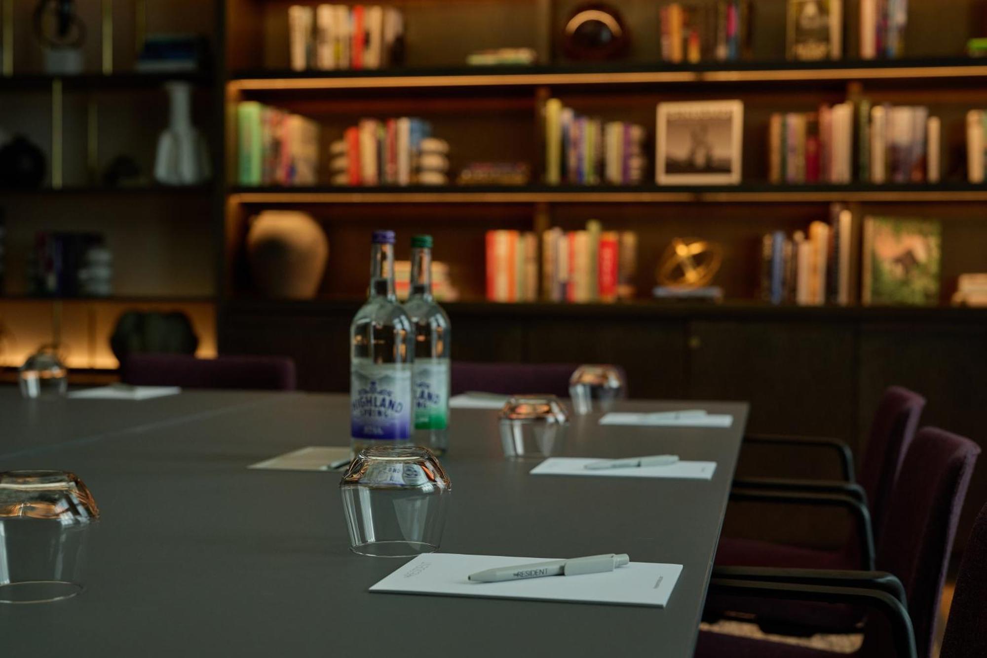 Отель The Resident Edinburgh - Newly Open Экстерьер фото